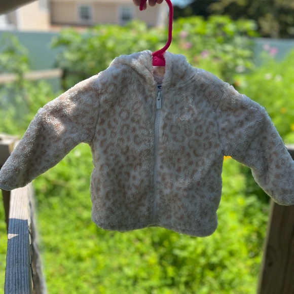 Old Navy Bear Hood Jacket, 18-24 Months - Picture 4 of 6